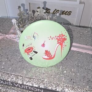 New Green Compact Mirror with Red Floral Design